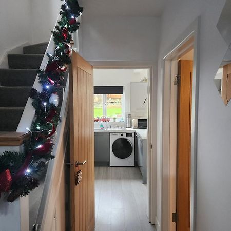 Sheldon House 3 Bed Cosy Home Nr Jlr & Nec 外观 照片