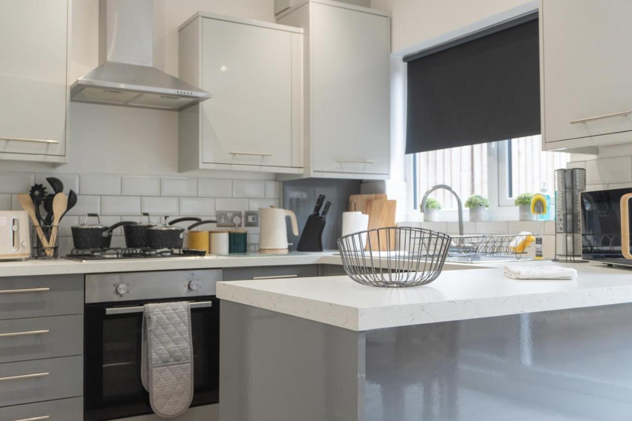 Sheldon House 3 Bed Cosy Home Nr Jlr & Nec 外观 照片