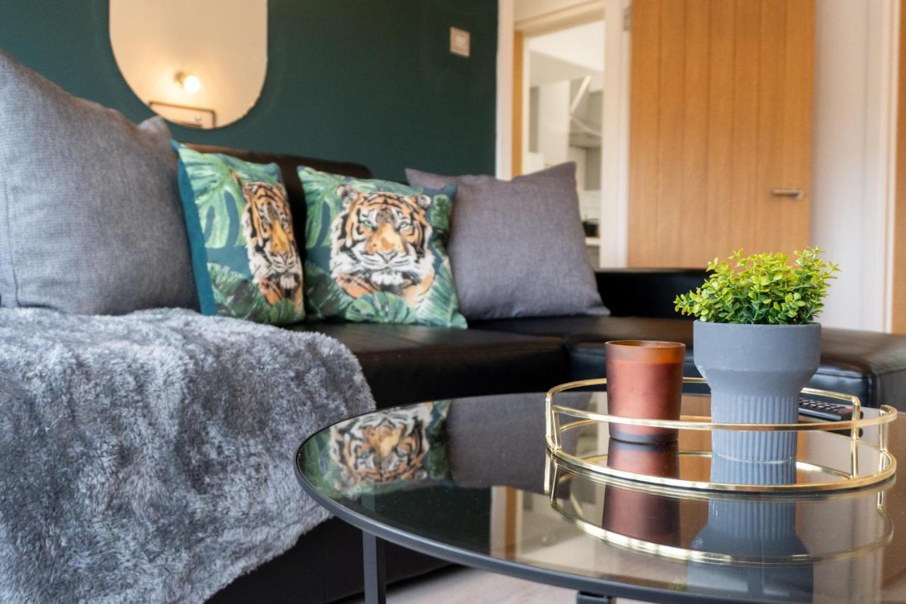 Sheldon House 3 Bed Cosy Home Nr Jlr & Nec 外观 照片