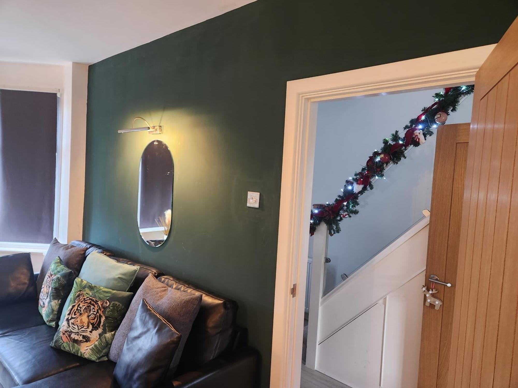 Sheldon House 3 Bed Cosy Home Nr Jlr & Nec 外观 照片